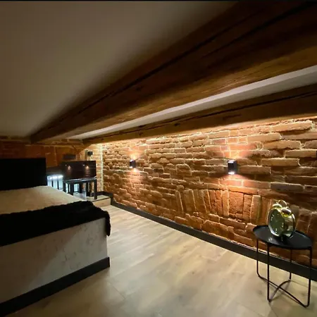 Aria Apartment